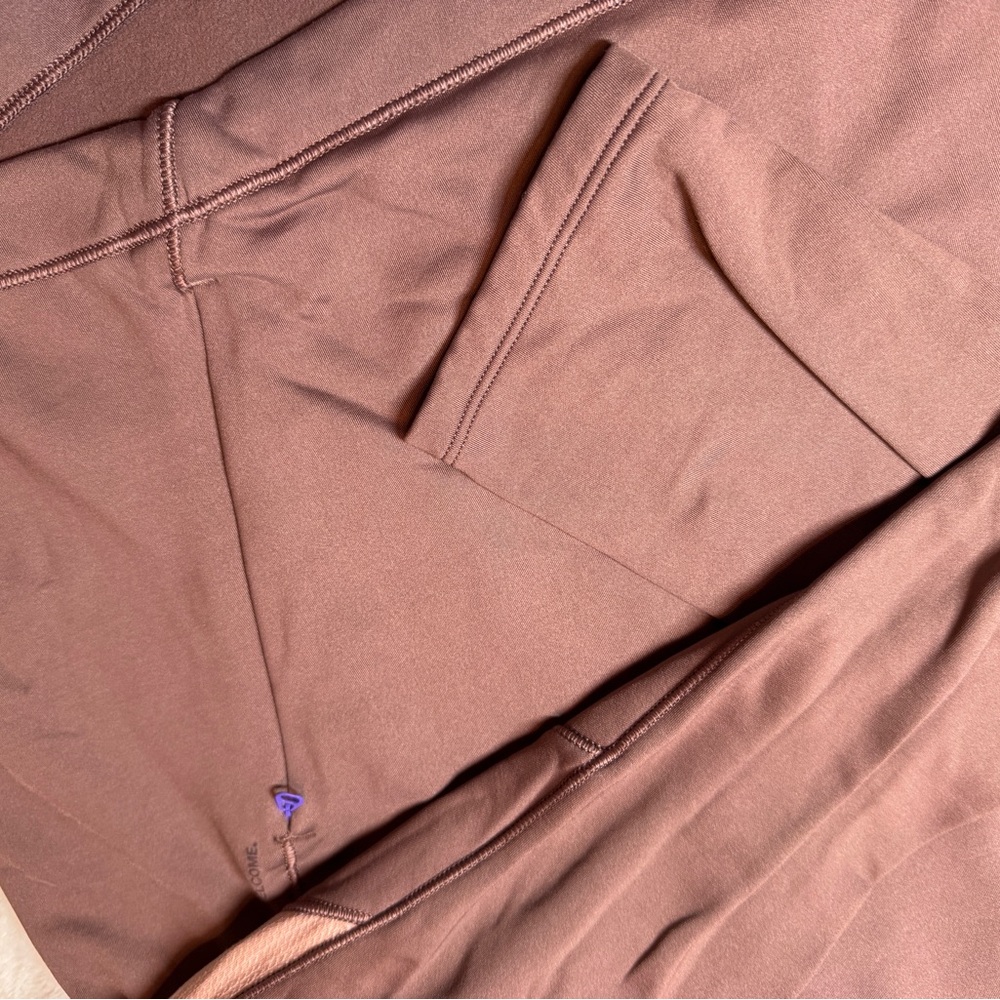 Like new Lululemon Tech Fleece Hiking Zip Pullover - Dark Oxide and Pink Size 8 - Picture 4 of 12